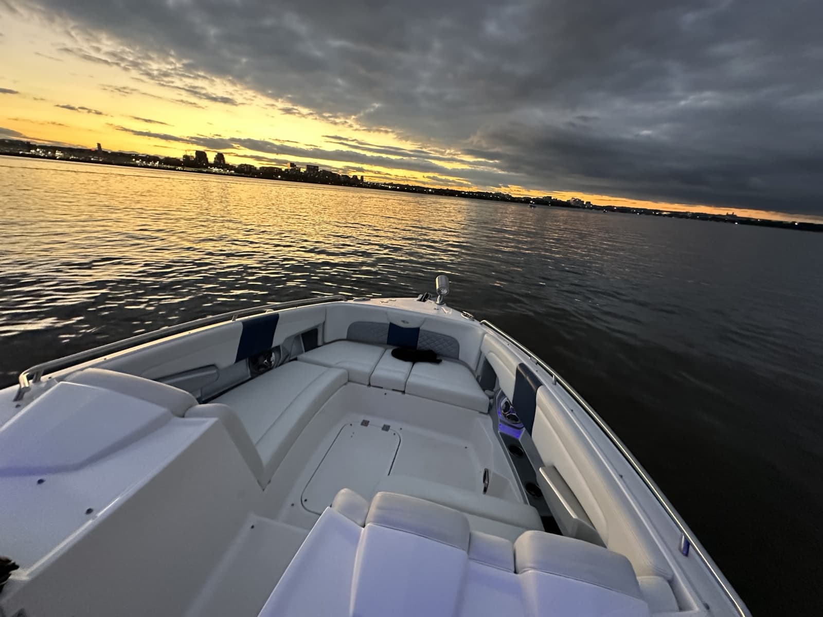 2013 Chaparral 327SSX - Photo 30