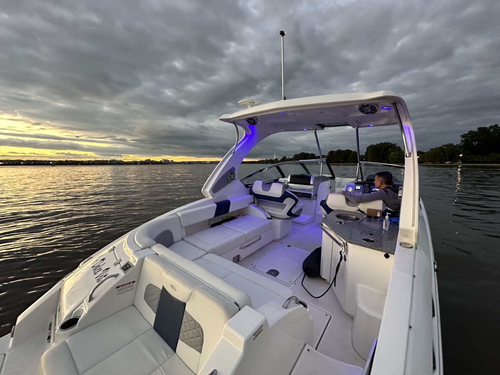 2013 Chaparral 327SSX - Photo 28