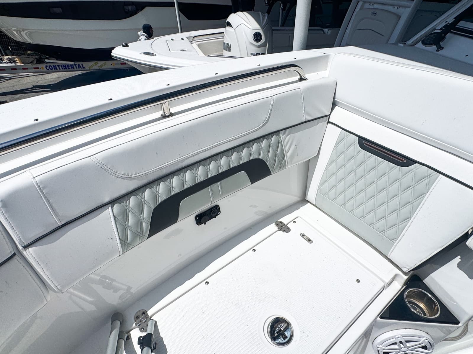 2024 Blackfin 272DC - Photo 12