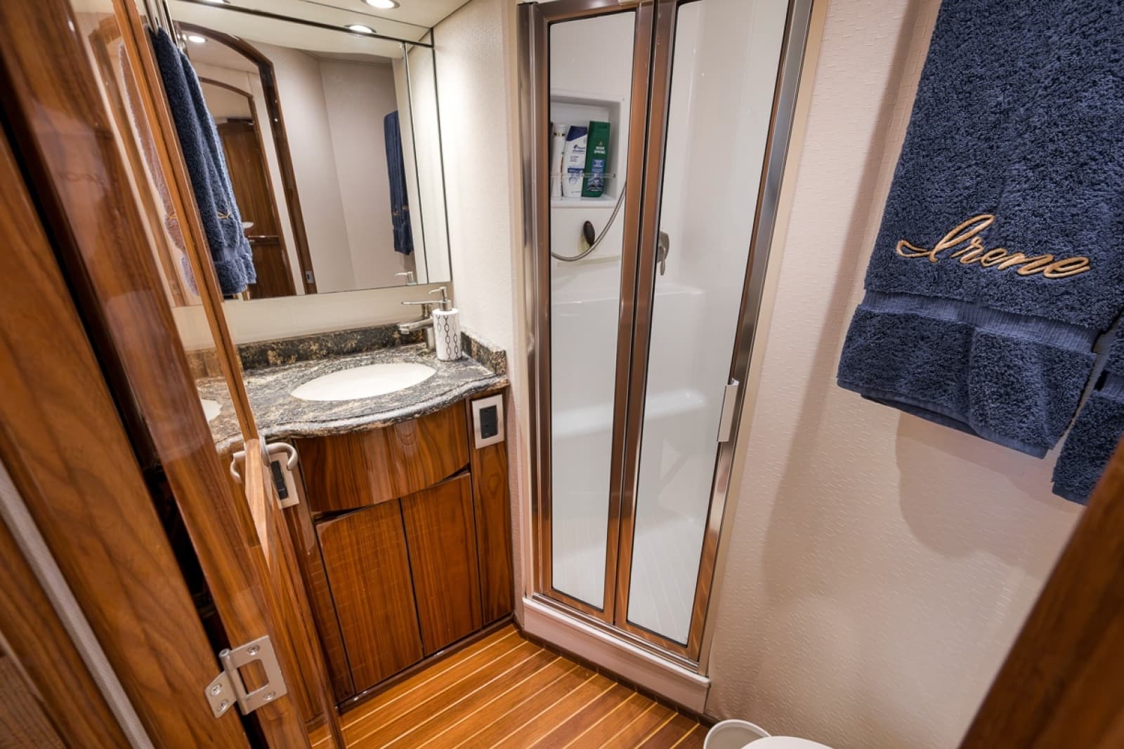 2017 Viking 62 Convertible - Photo 54