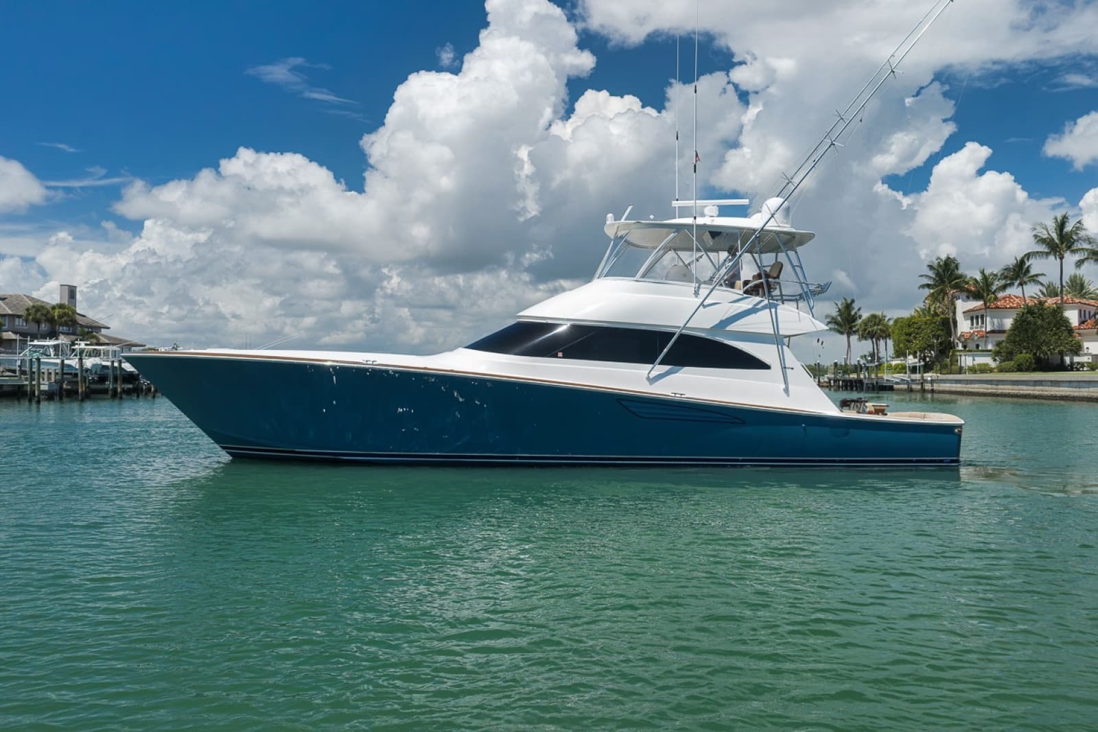 2017 Viking 62 Convertible - Photo 3