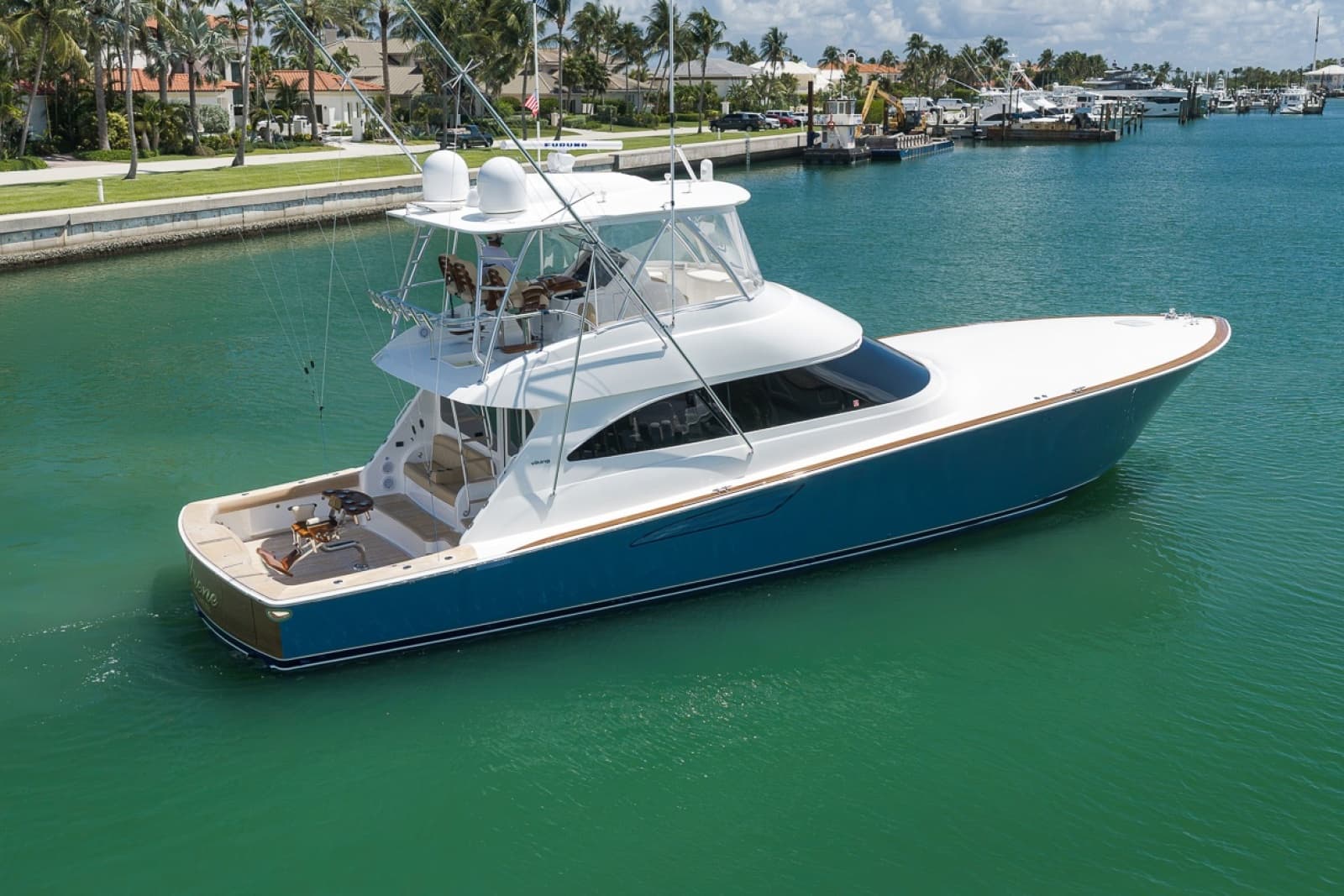 2017 Viking 62 Convertible - Photo 2