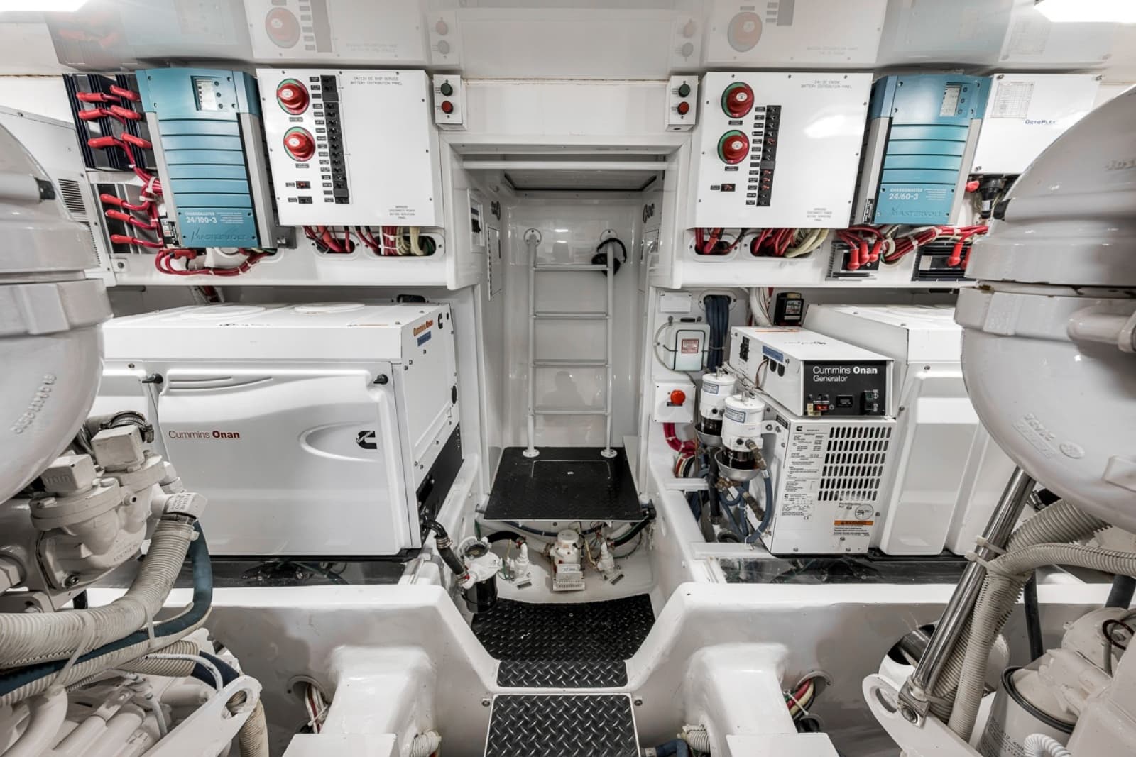 2017 Viking 62 Convertible - Photo 76