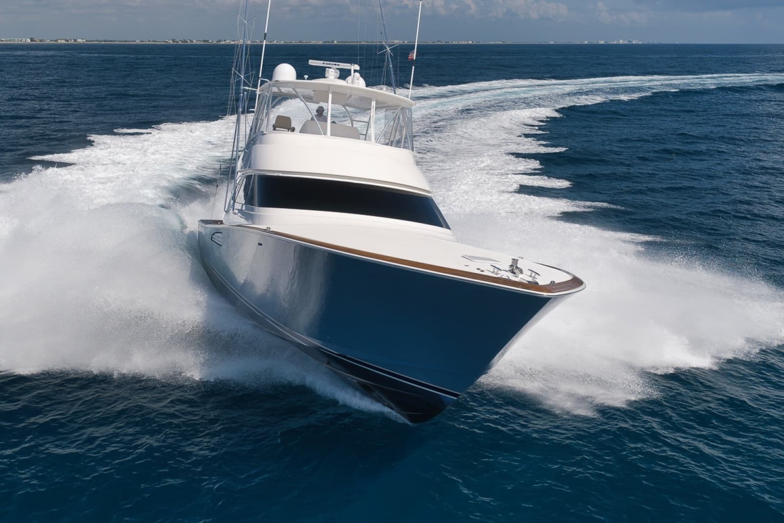 2017 Viking 62 Convertible - Photo 14
