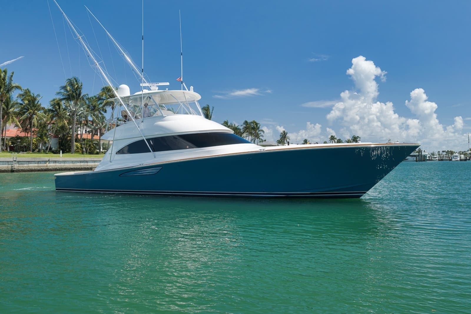 2017 Viking 62 Convertible - Photo 8