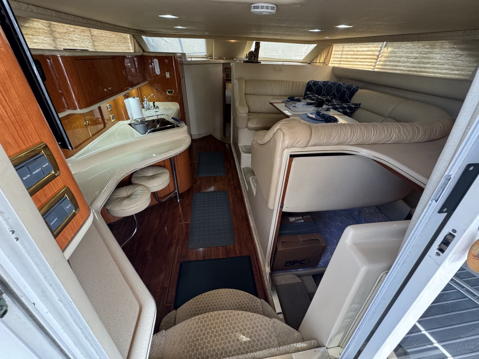 2001 Sea Ray 450 Express Bridge - Photo 13
