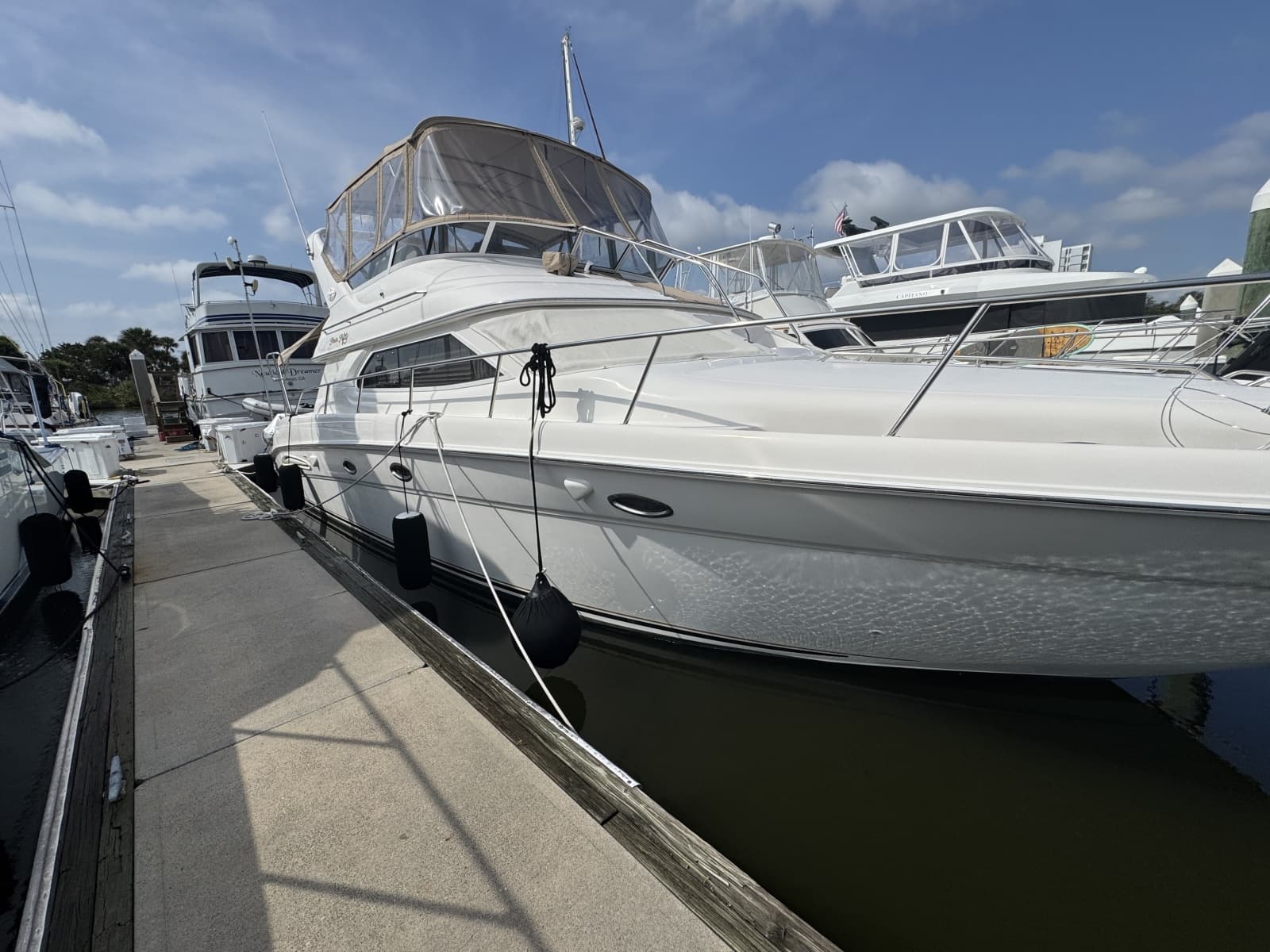2001 Sea Ray 450 Express Bridge - Photo 2