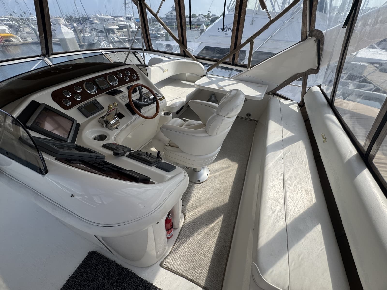 2001 Sea Ray 450 Express Bridge - Photo 10
