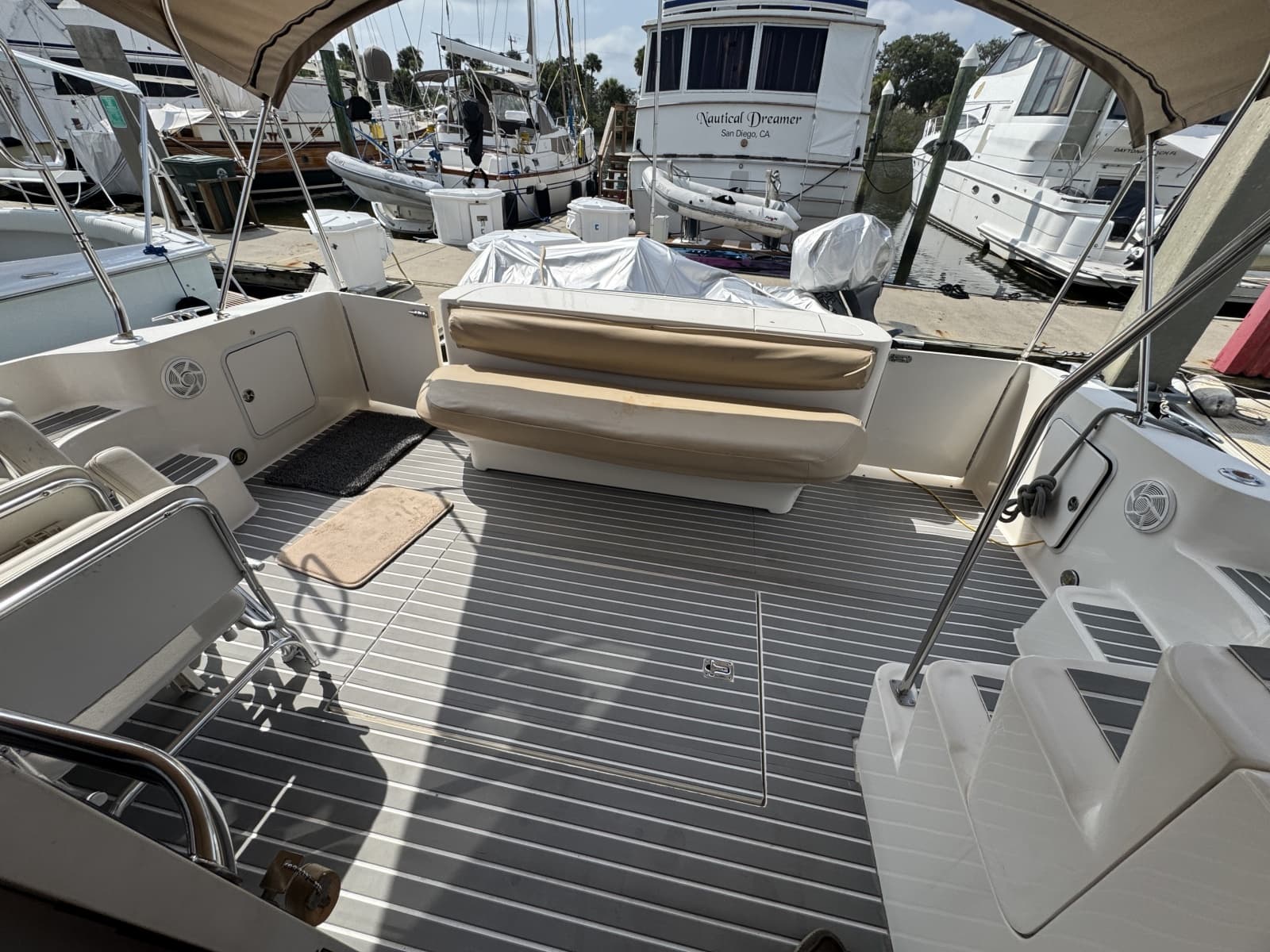 2001 Sea Ray 450 Express Bridge - Photo 8