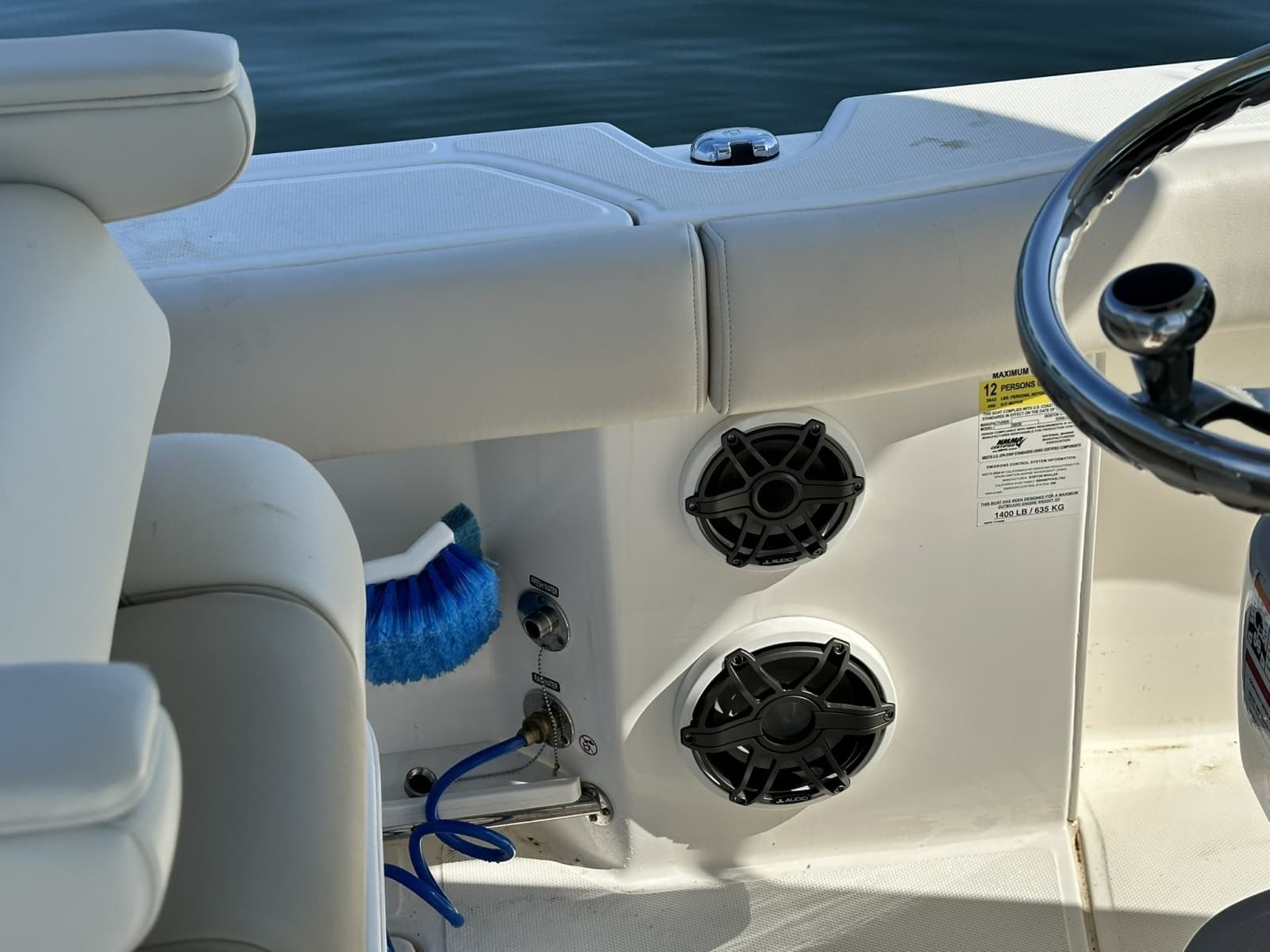 2024 Boston Whaler 250 Outrage - Photo 15