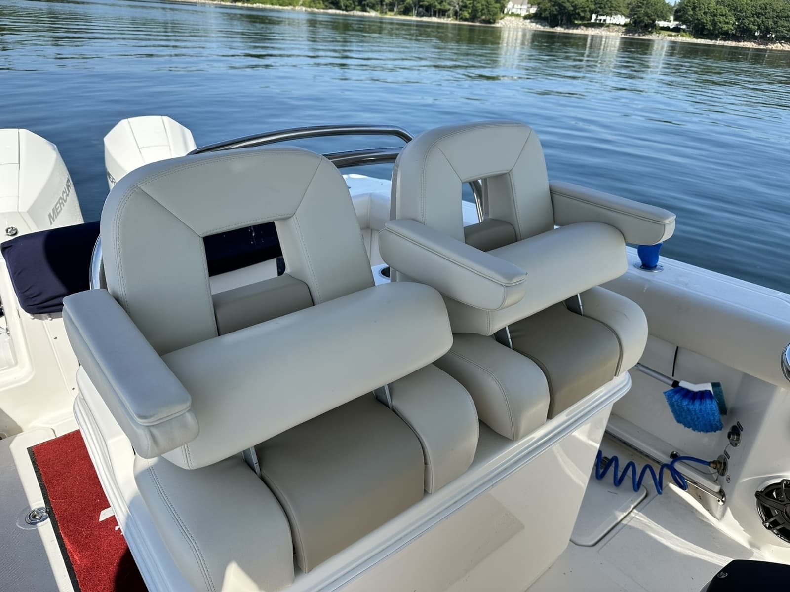 2024 Boston Whaler 250 Outrage - Photo 13