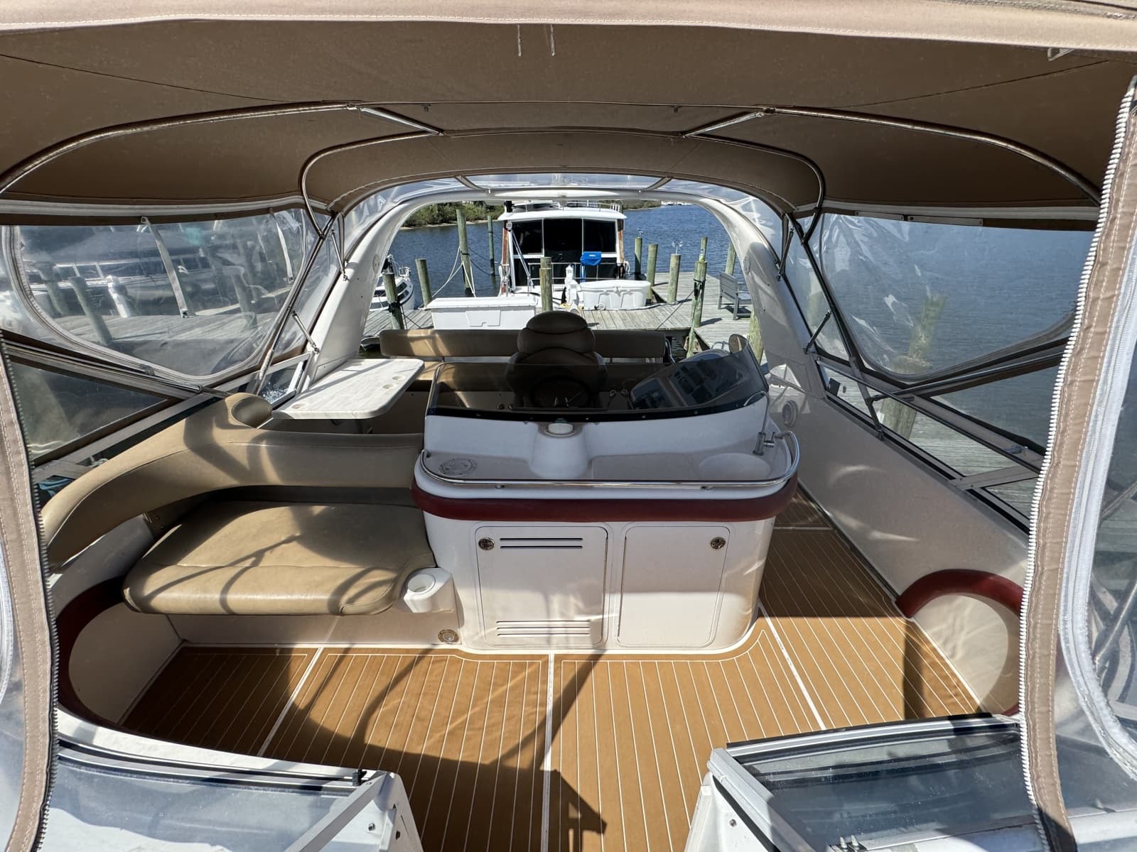 2003 Sea Ray 450 Express Bridge - Photo 11