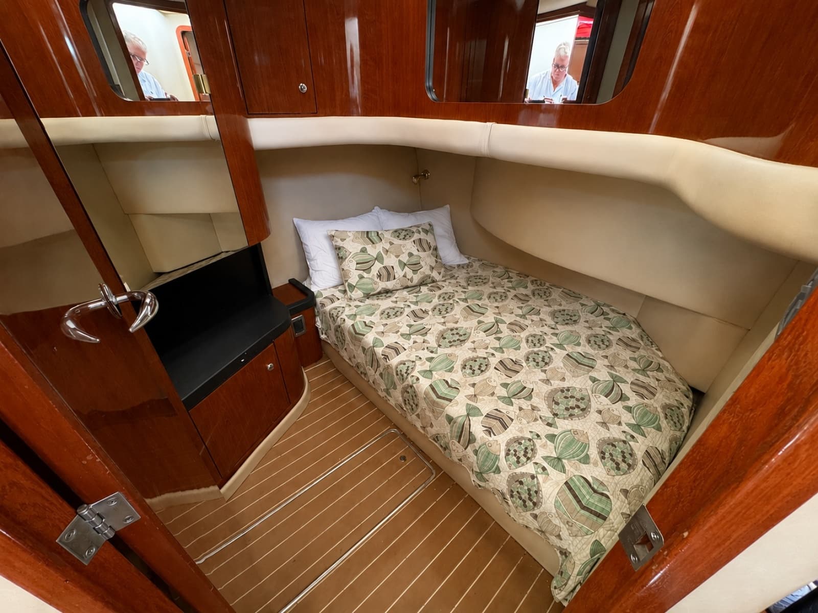 2003 Sea Ray 450 Express Bridge - Photo 19