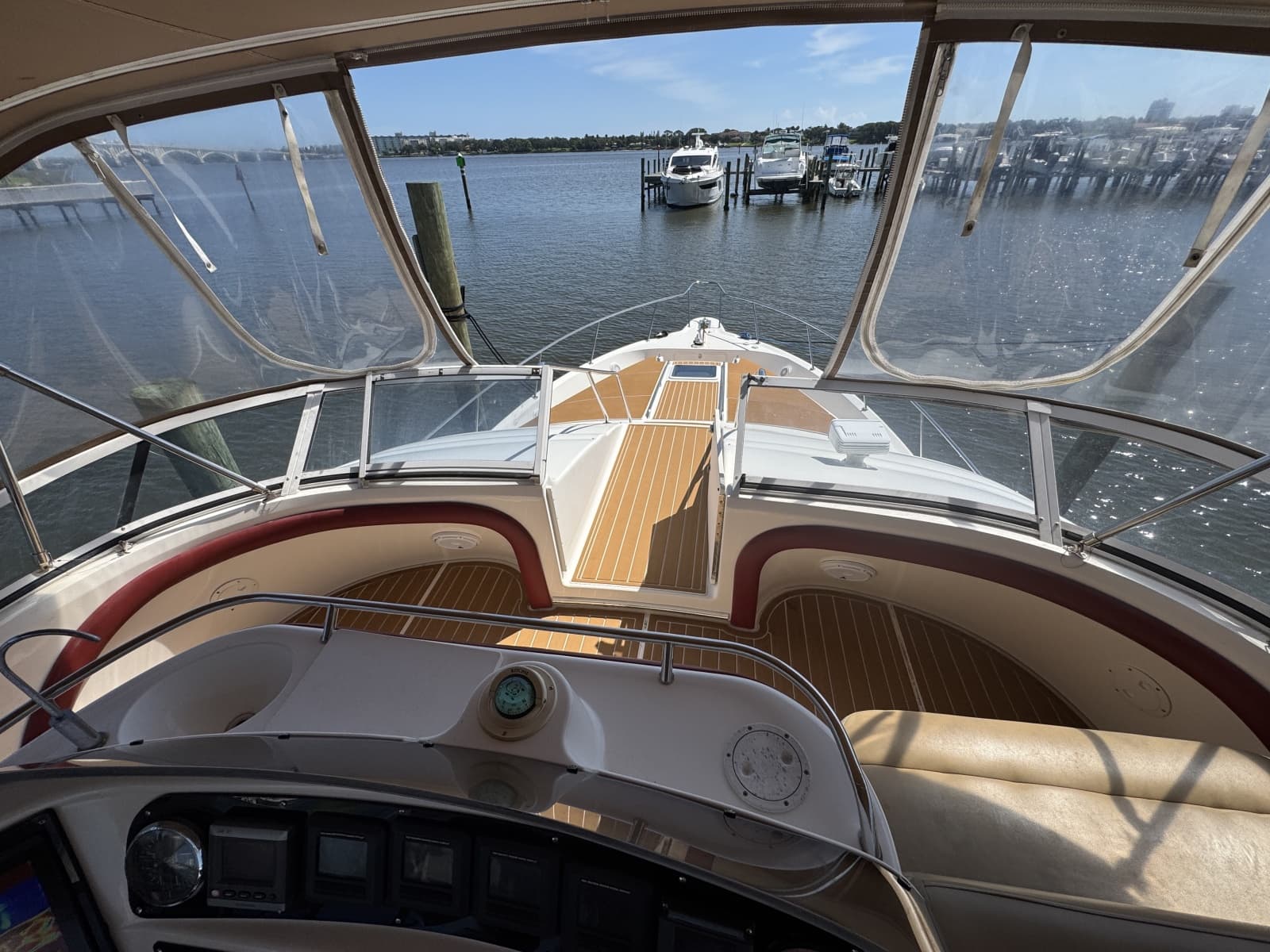 2003 Sea Ray 450 Express Bridge - Photo 9