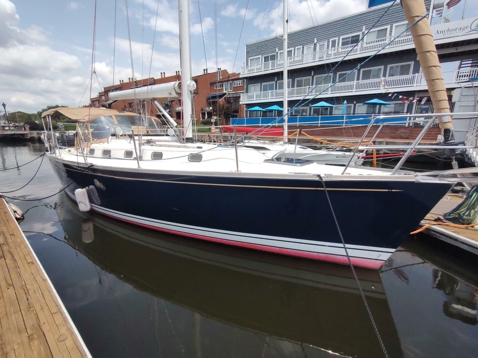 2004 Tartan 3700 - Photo 1