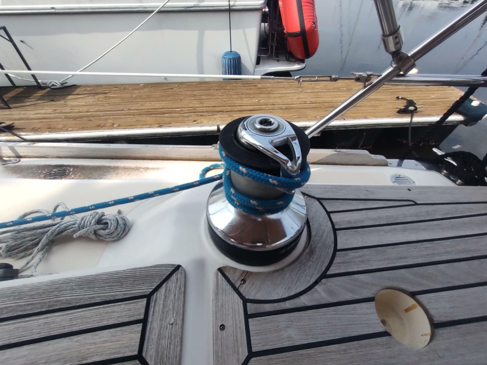 2004 Tartan 3700 - Photo 37
