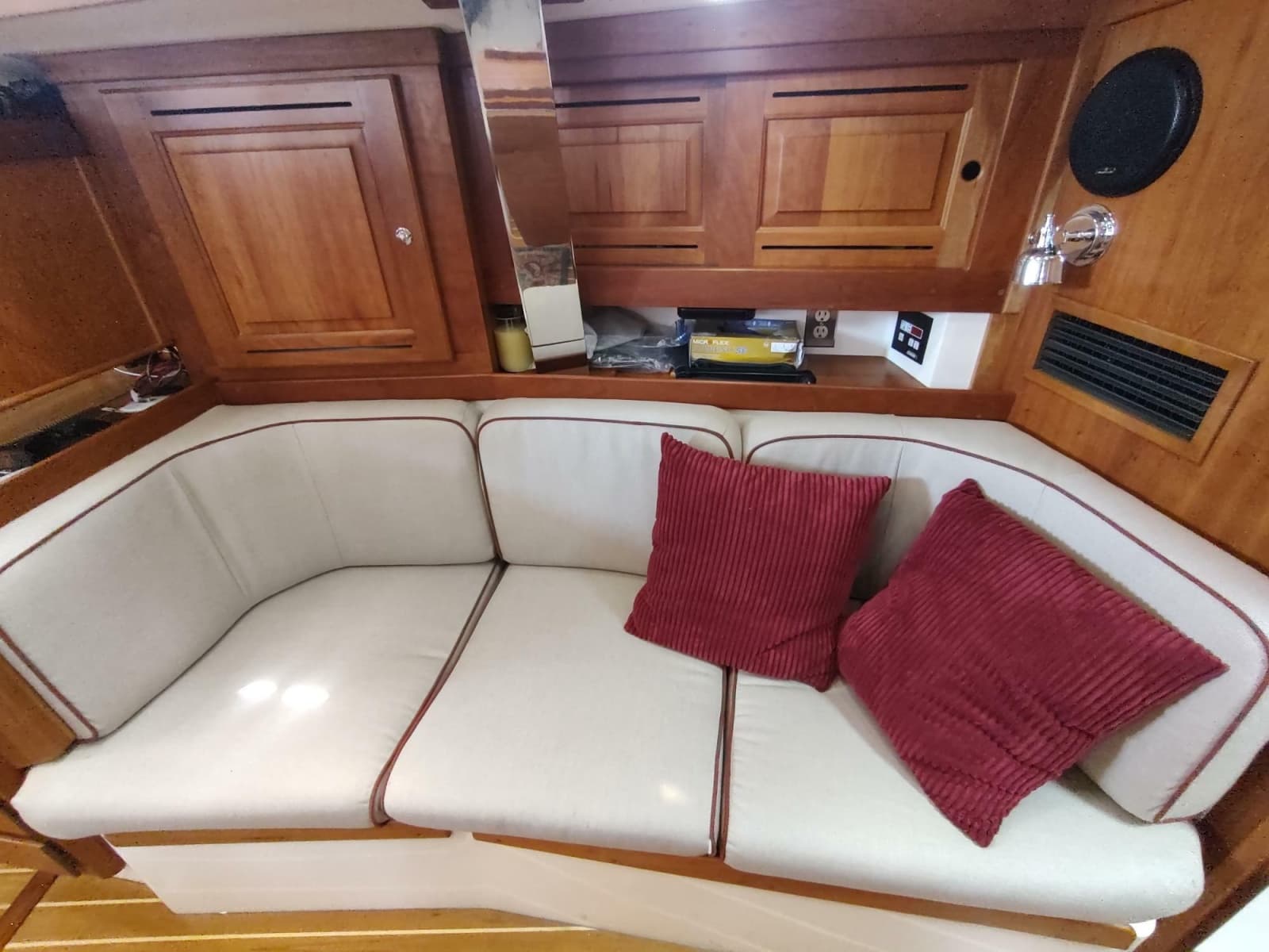 2004 Tartan 3700 - Photo 84