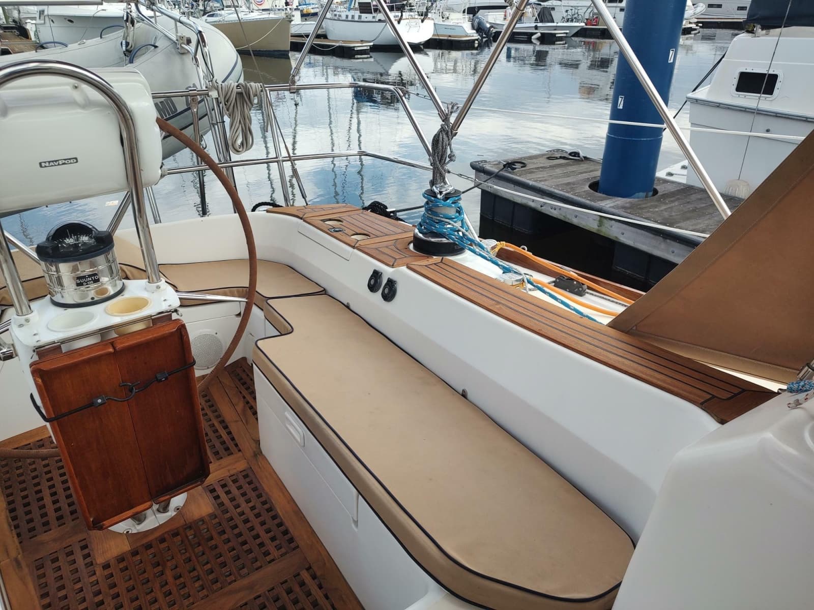 2004 Tartan 3700 - Photo 38