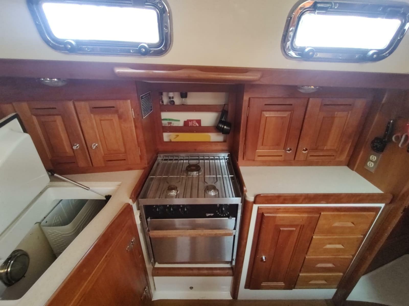 2004 Tartan 3700 - Photo 50