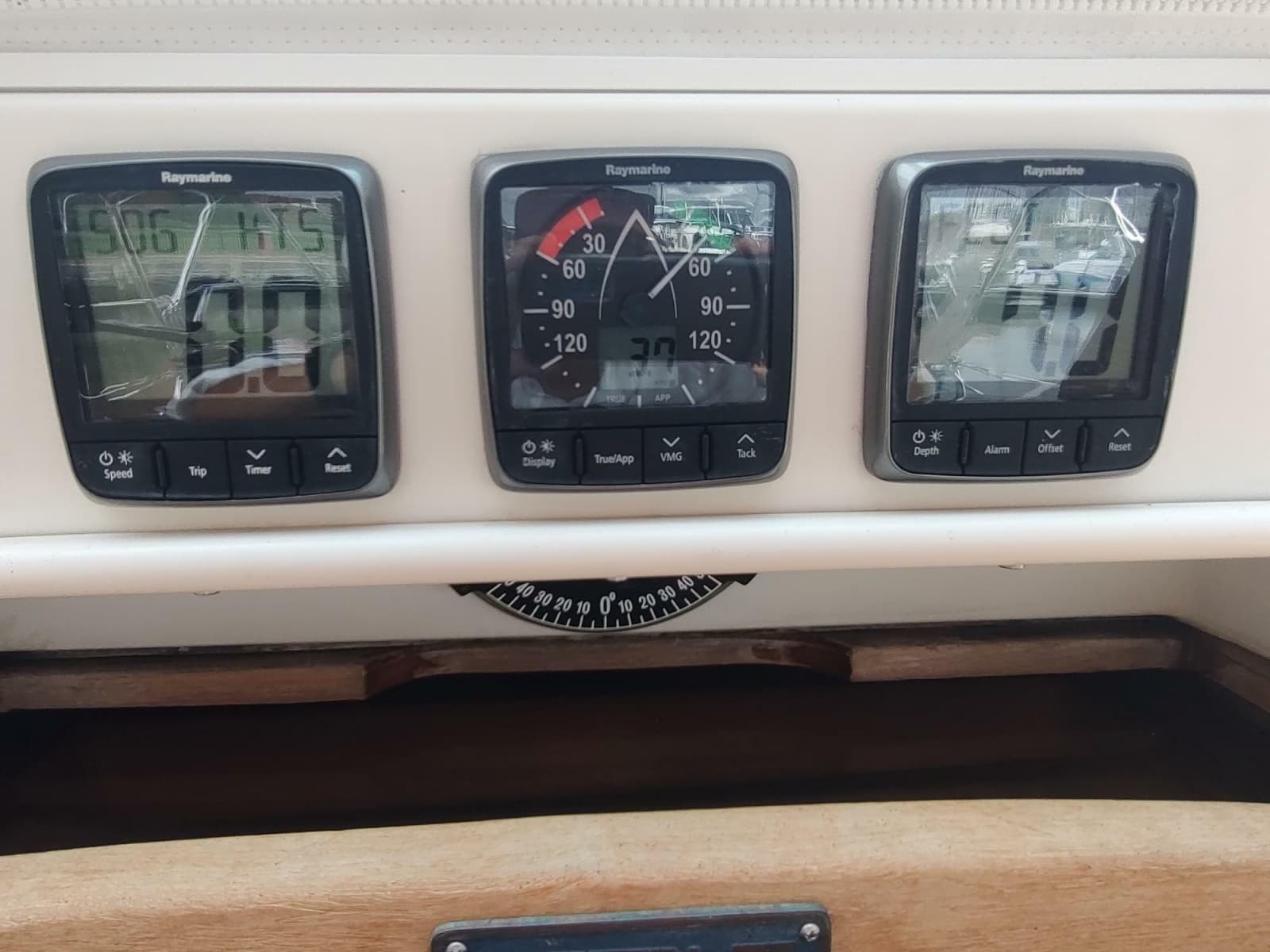 2004 Tartan 3700 - Photo 22