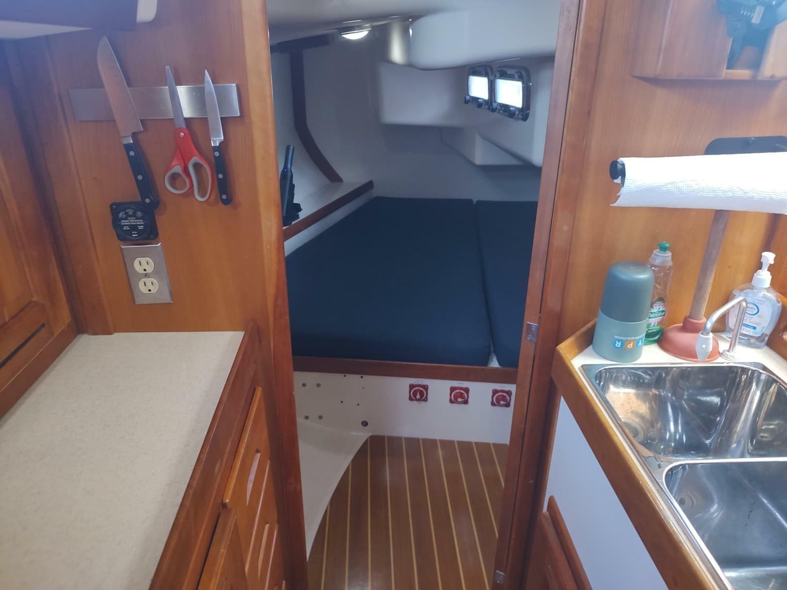 2004 Tartan 3700 - Photo 58