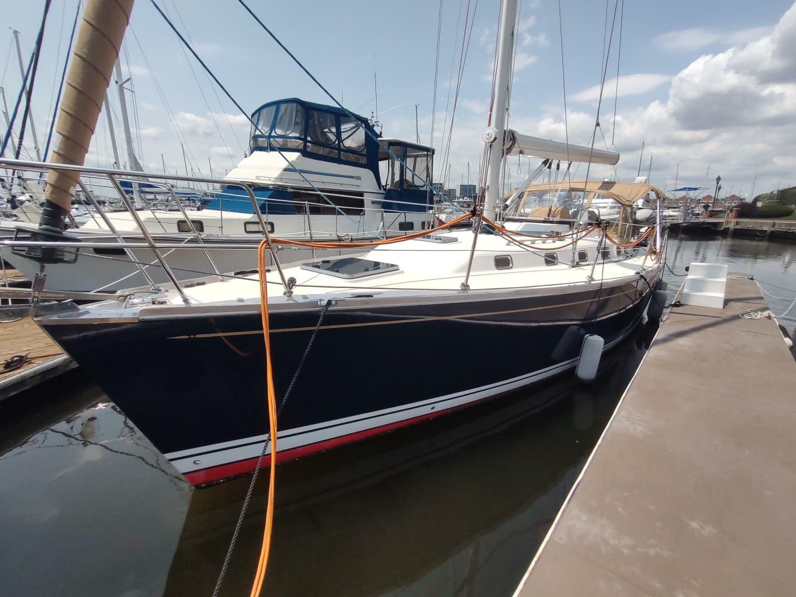 2004 Tartan 3700 - Photo 2