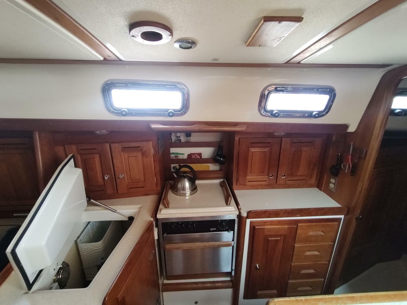2004 Tartan 3700 - Photo 49