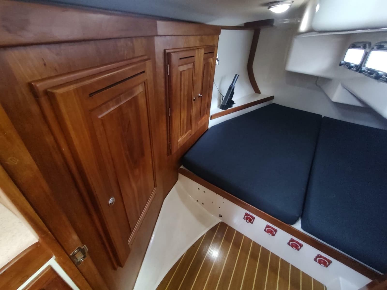 2004 Tartan 3700 - Photo 59