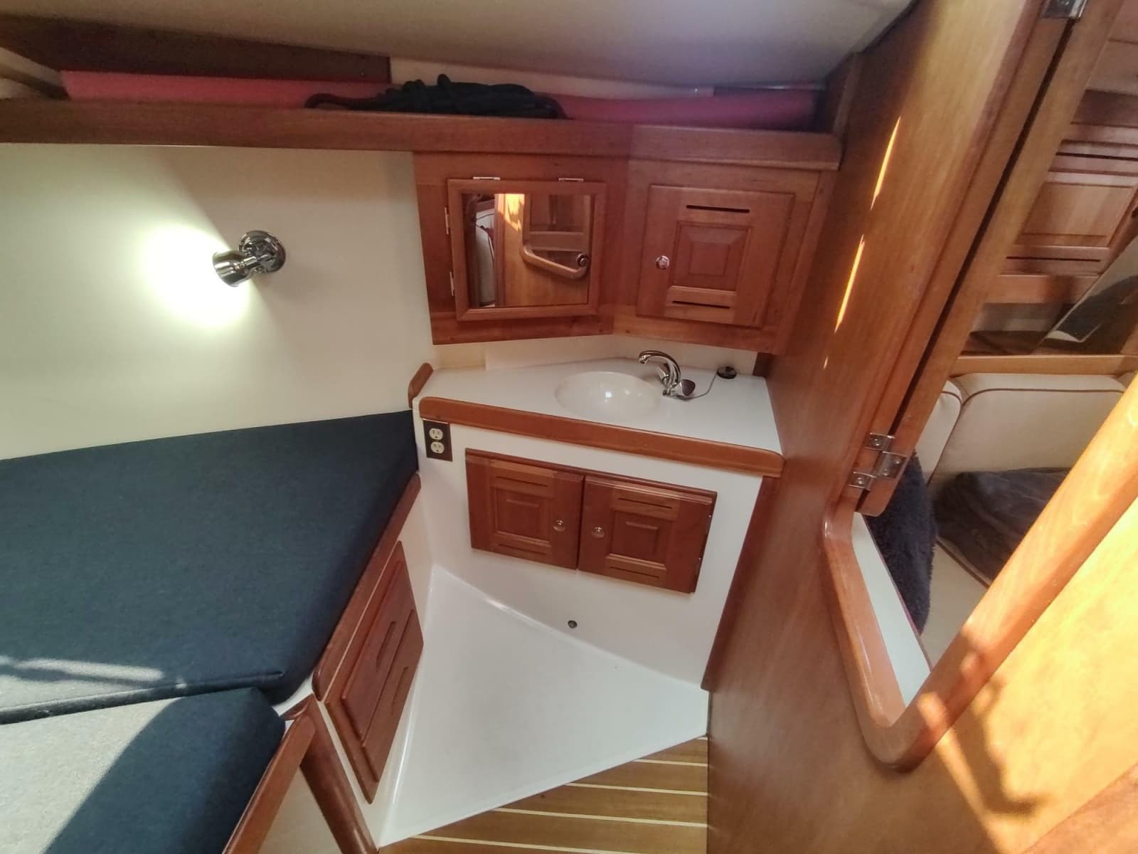 2004 Tartan 3700 - Photo 104