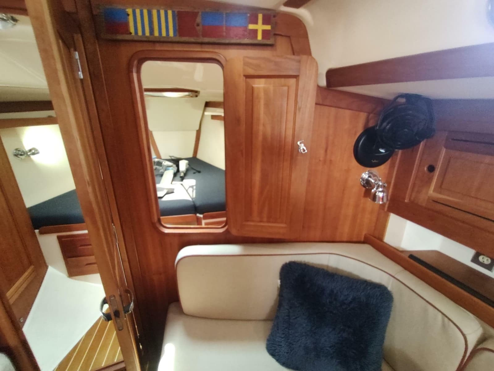 2004 Tartan 3700 - Photo 97