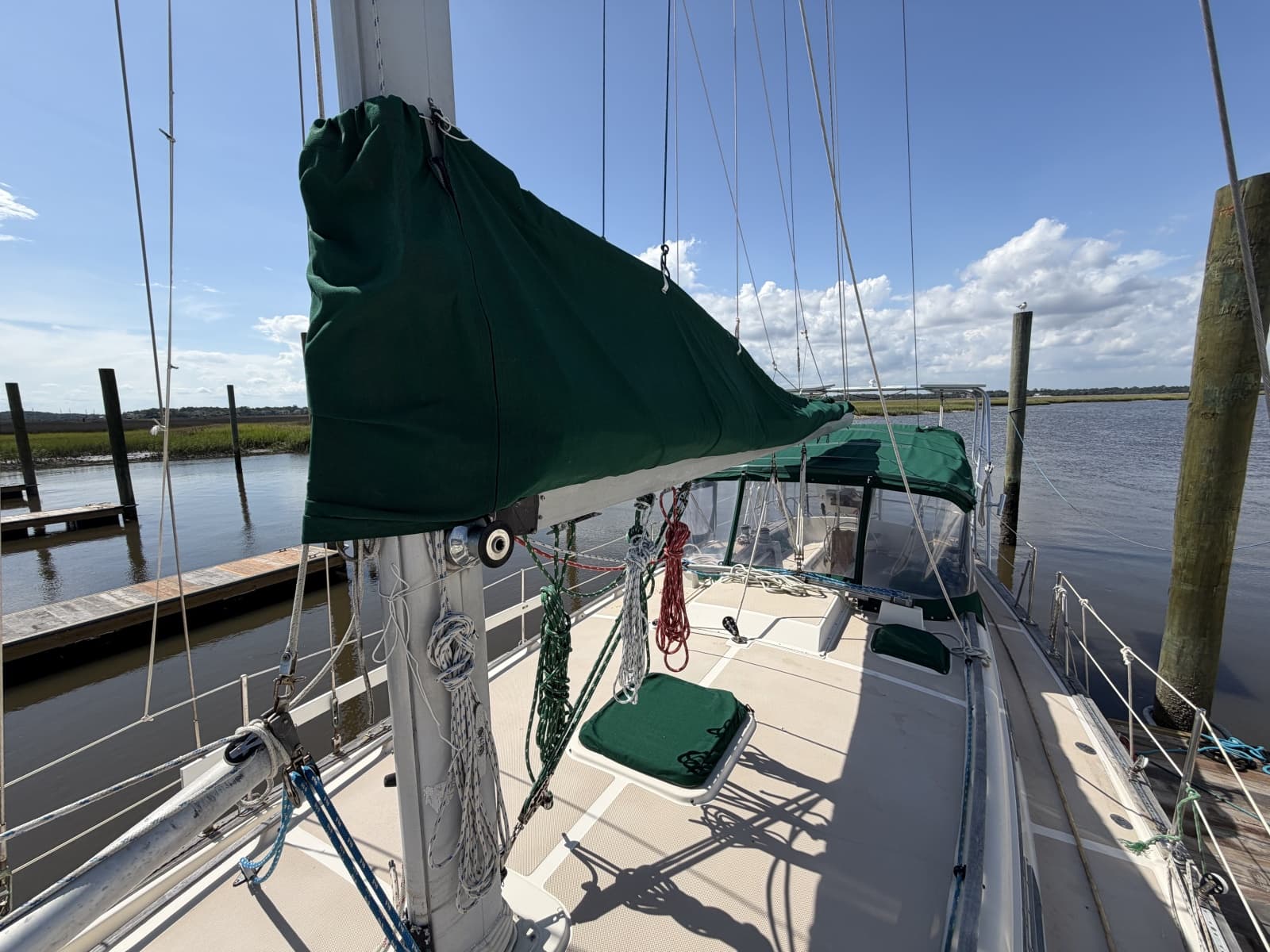 1986 Island Packet 38 - Photo 11