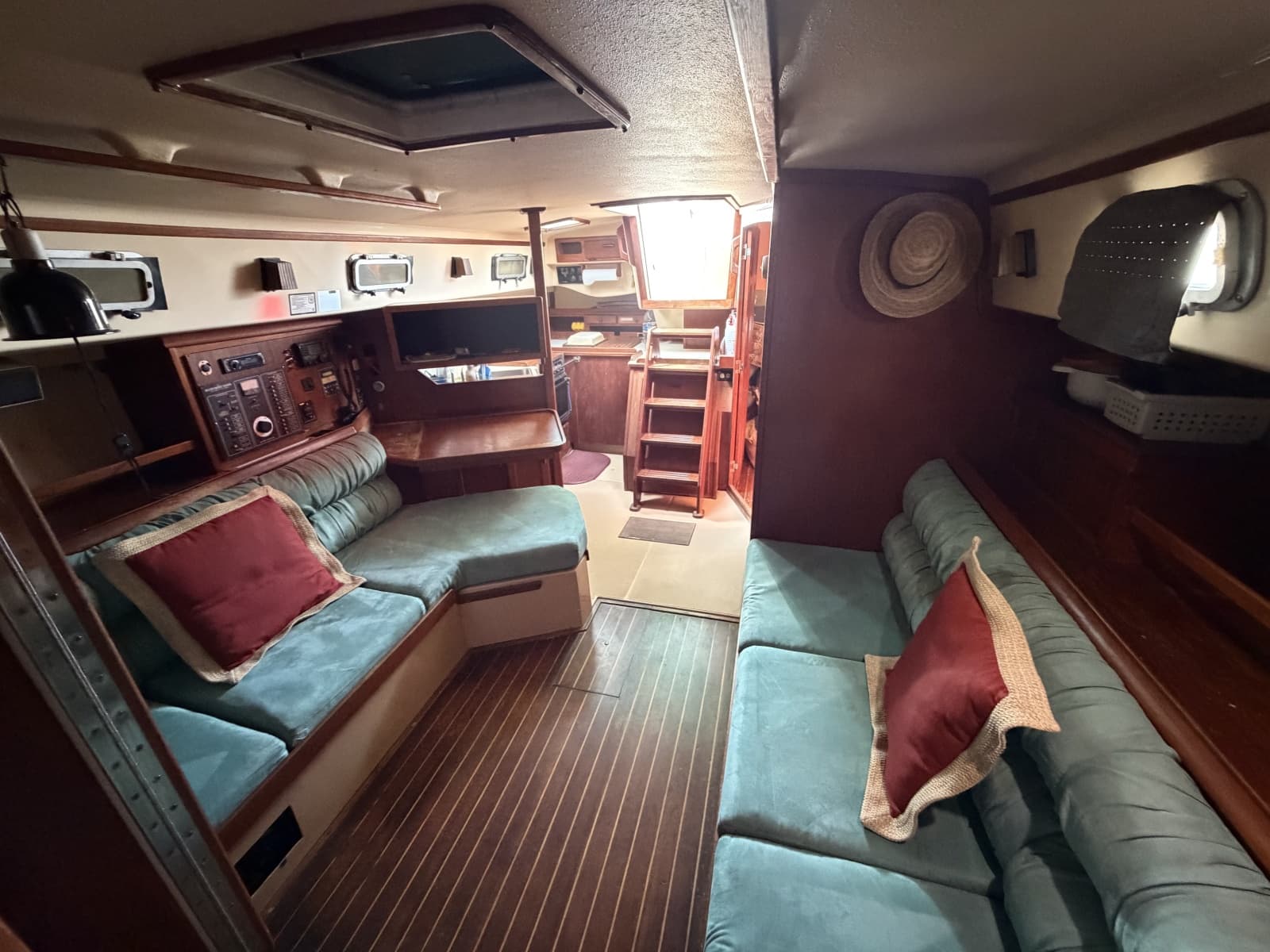 1986 Island Packet 38 - Photo 34
