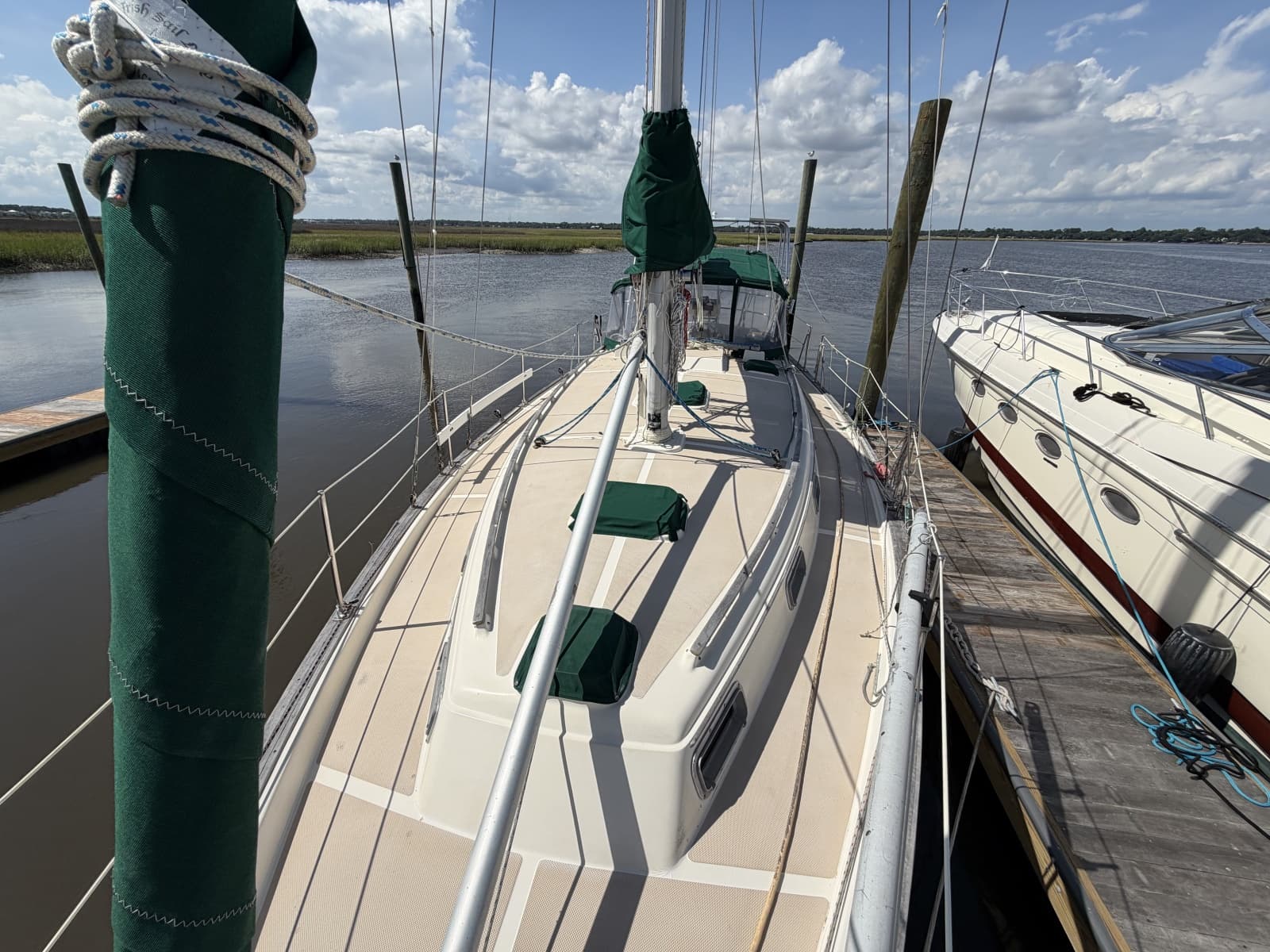 1986 Island Packet 38 - Photo 10