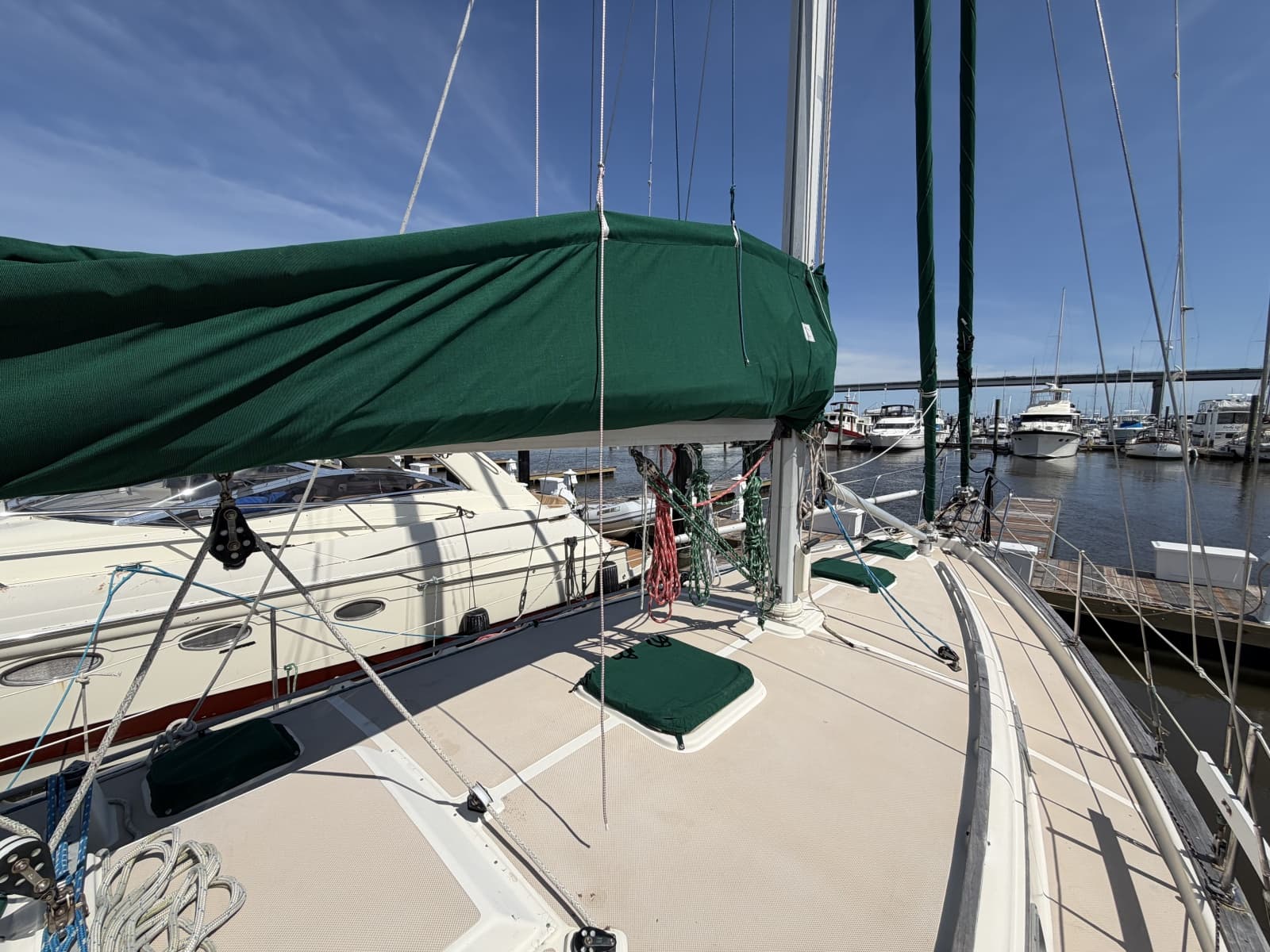 1986 Island Packet 38 - Photo 13