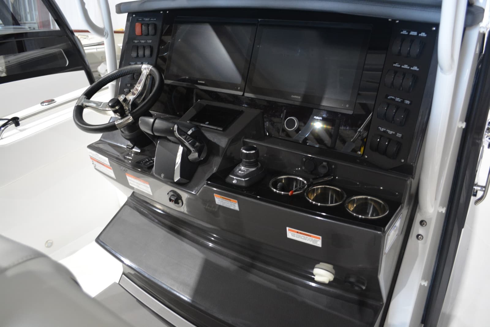 2023 Blackfin 332 CC - Photo 8