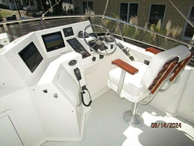 2005 Sabre Flybridge - Photo 31