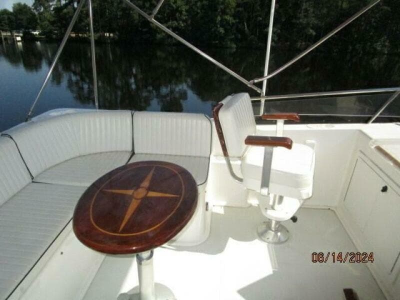 2005 Sabre Flybridge - Photo 27