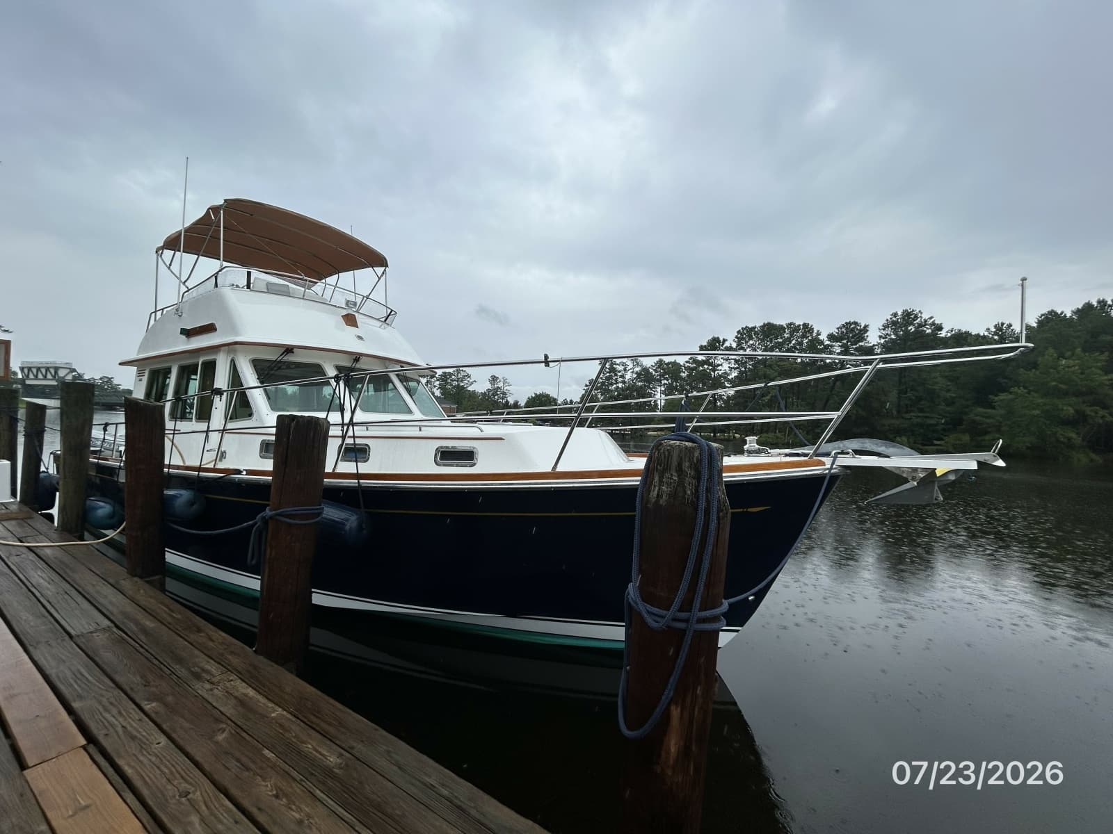 2005 Sabre Flybridge - Photo 2