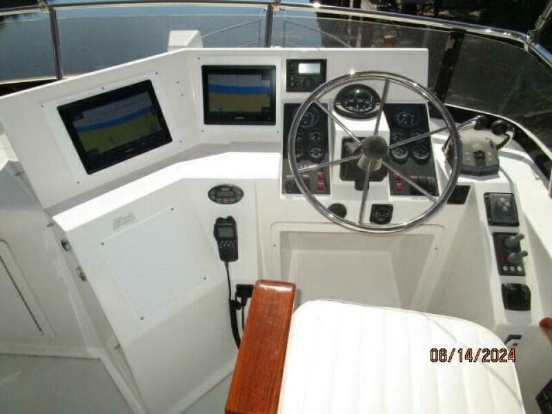 2005 Sabre Flybridge - Photo 33