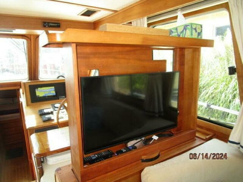 2005 Sabre Flybridge - Photo 81