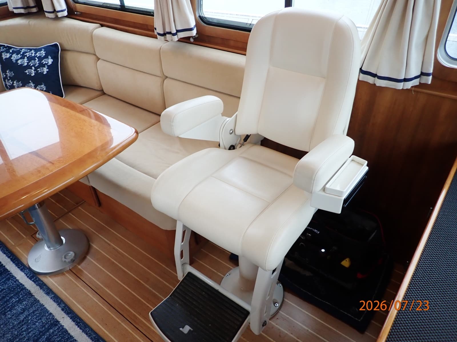 2005 Sabre Flybridge - Photo 47
