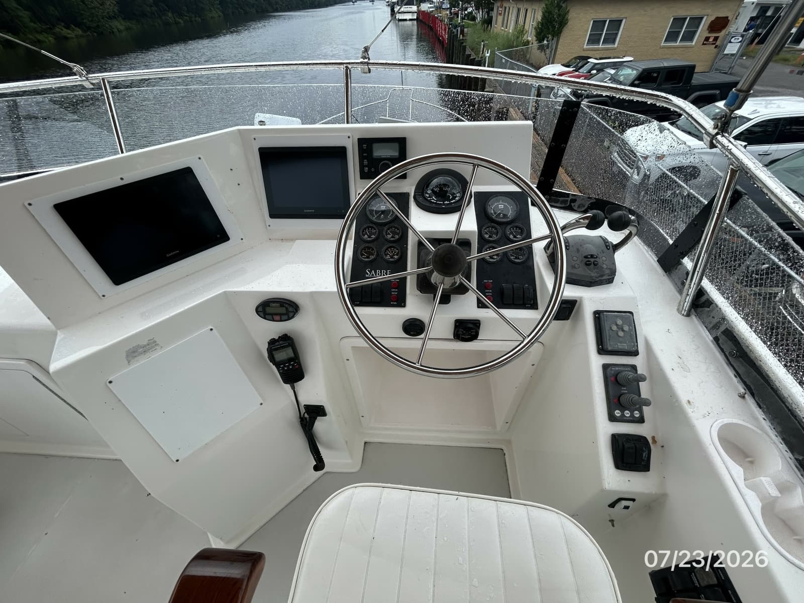 2005 Sabre Flybridge - Photo 18