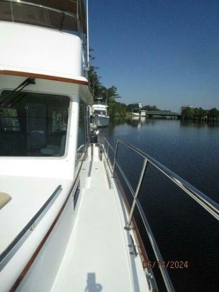 2005 Sabre Flybridge - Photo 13