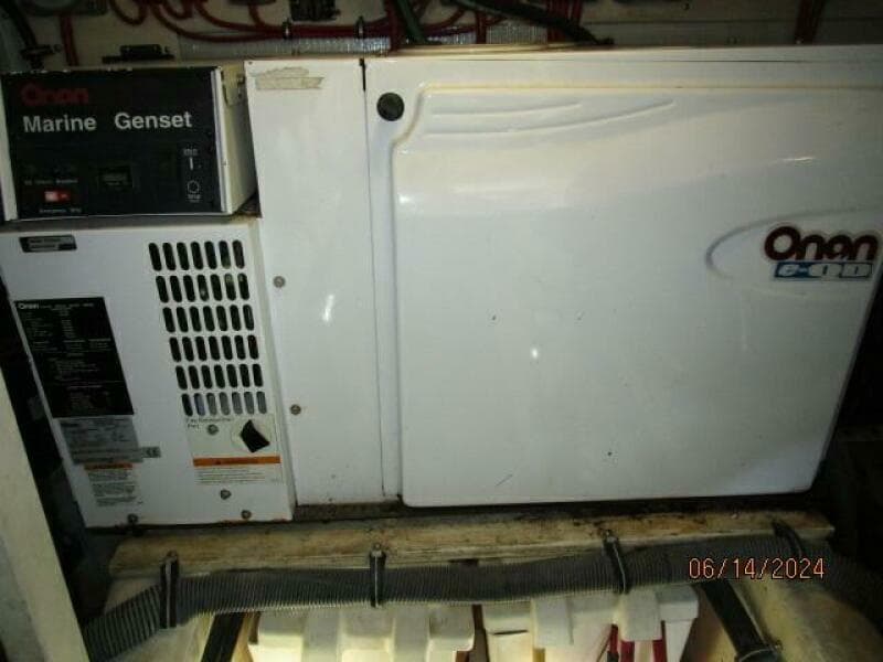 2005 Sabre Flybridge - Photo 133