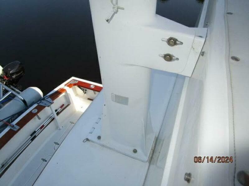 2005 Sabre Flybridge - Photo 41