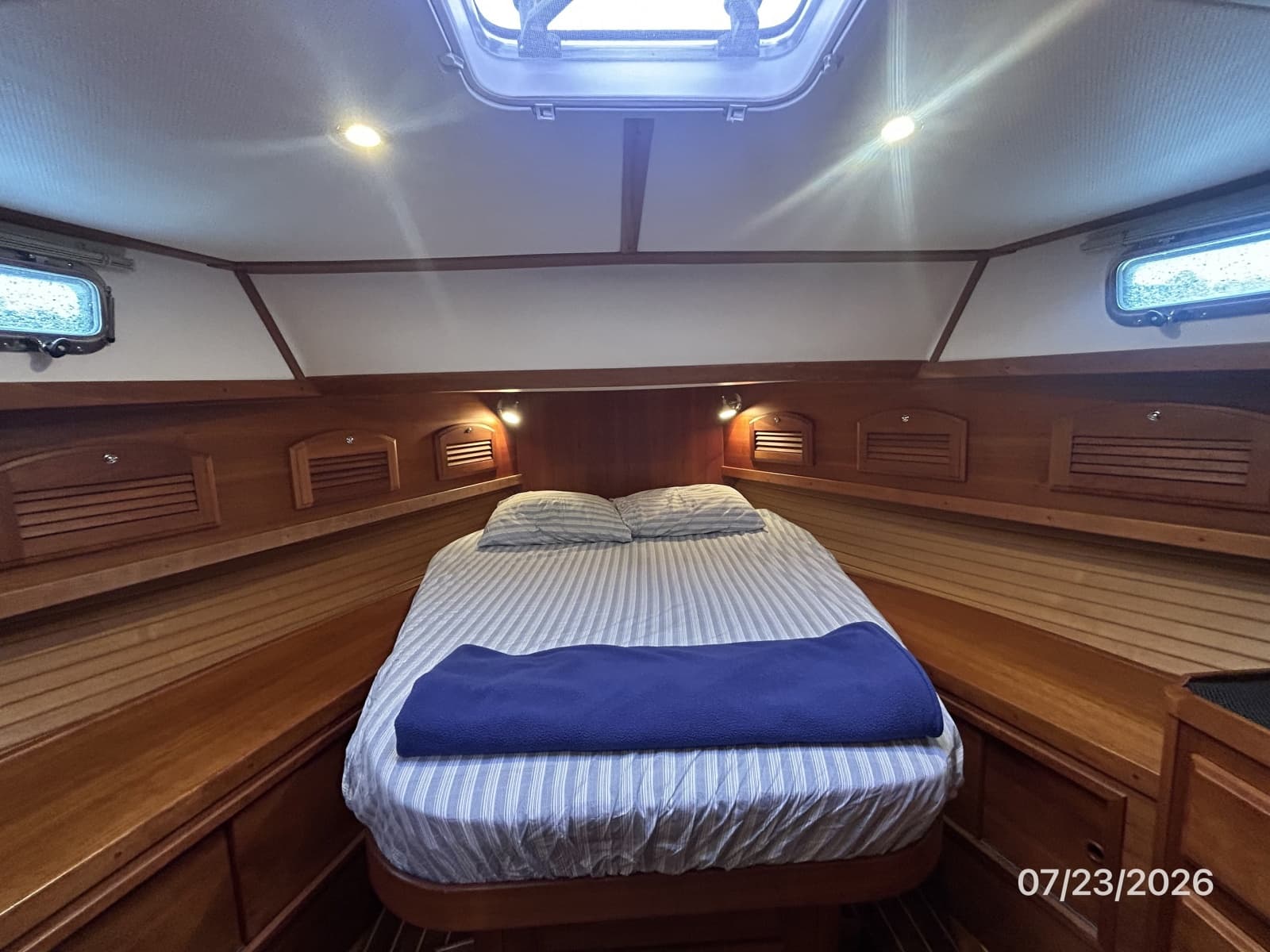 2005 Sabre Flybridge - Photo 53