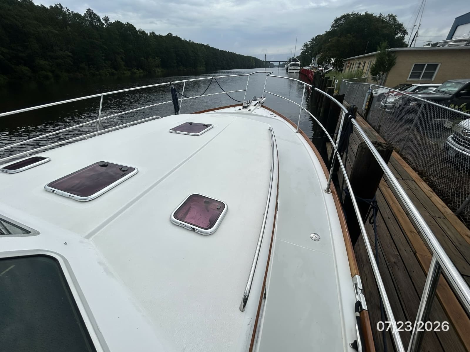 2005 Sabre Flybridge - Photo 7
