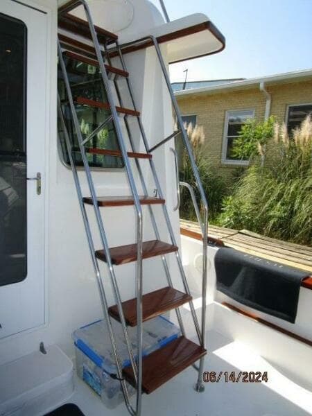 2005 Sabre Flybridge - Photo 57