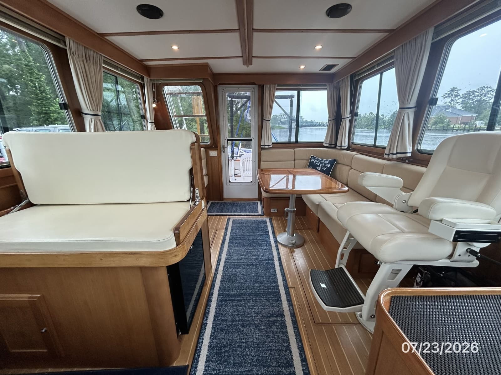 2005 Sabre Flybridge - Photo 36