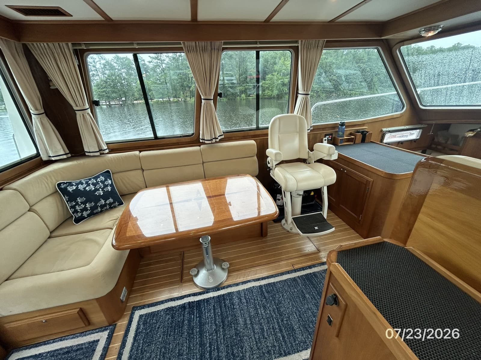 2005 Sabre Flybridge - Photo 37